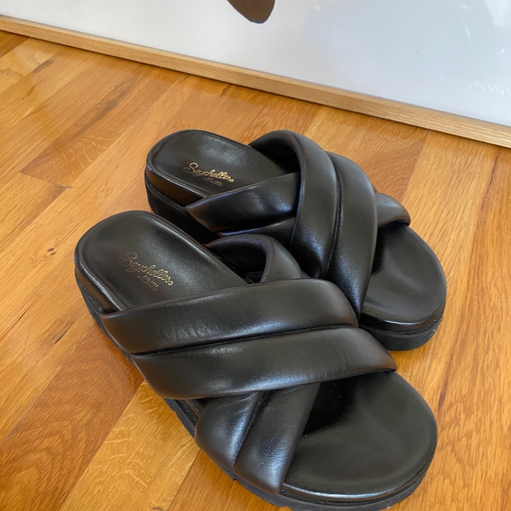 Seychelles sandals